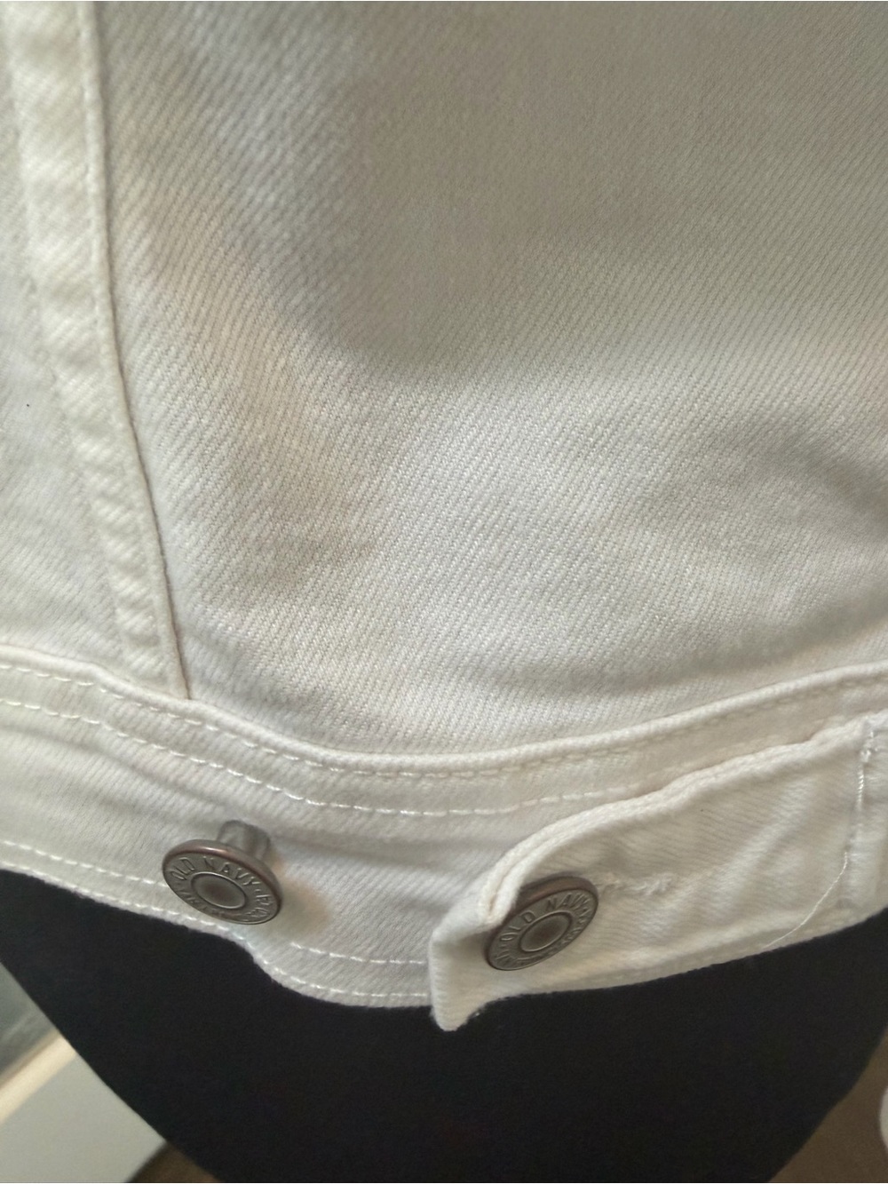 Old Navy Ladies White Denim Jacket - Button Front Size Med pockets EUC - Picture 8 of 15